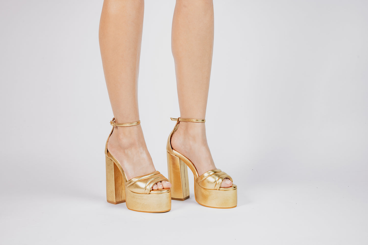 VERA GOLD HEELS